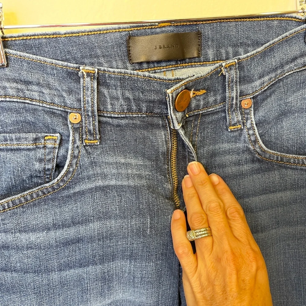 J brand | Tyler Dark Wash Mid Rise Comfortable Soft Stretch Slim Designer Jeans